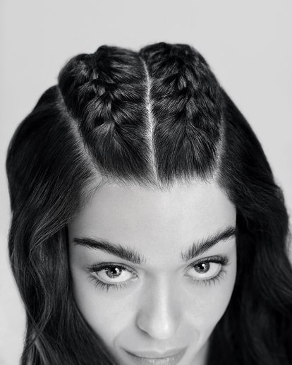 True-or-false-common-myths-about-dandruff