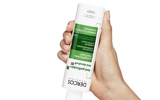 Consistency of Dercos Anti-Dandruff DS Shampoo